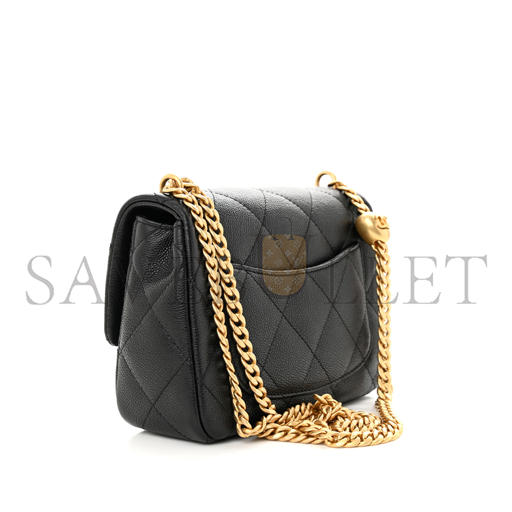 CHANEL CAVIAR QUILTED MINI SWEETHEART FLAP BLACK (20*14*8cm) 